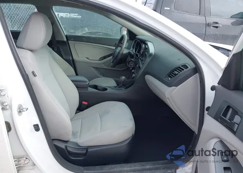 2013 Kia Optima Lx z USA, uszkodzony, nr VIN 5XXGM4A75DG236489